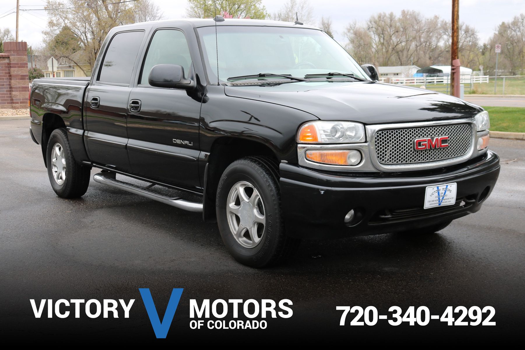 2005 GMC Sierra 1500 Denali | Victory Motors of Colorado