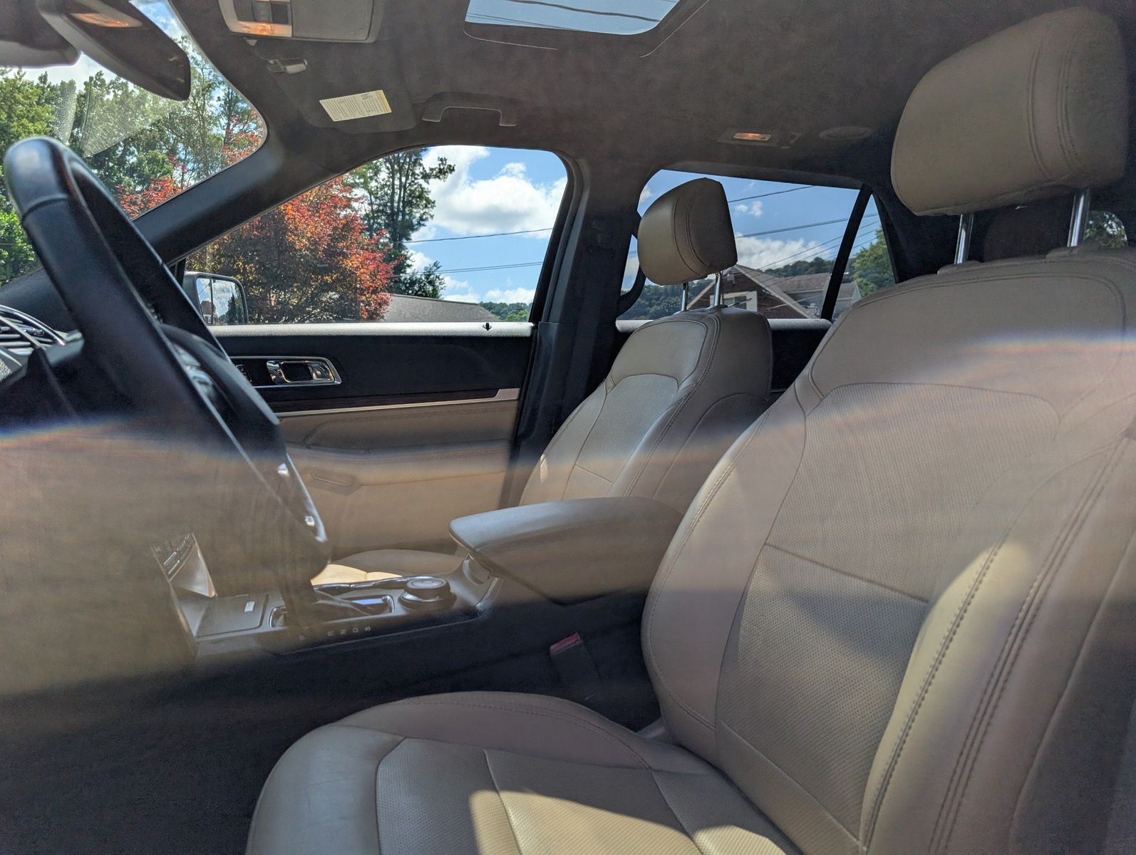 2017 Ford Explorer 46