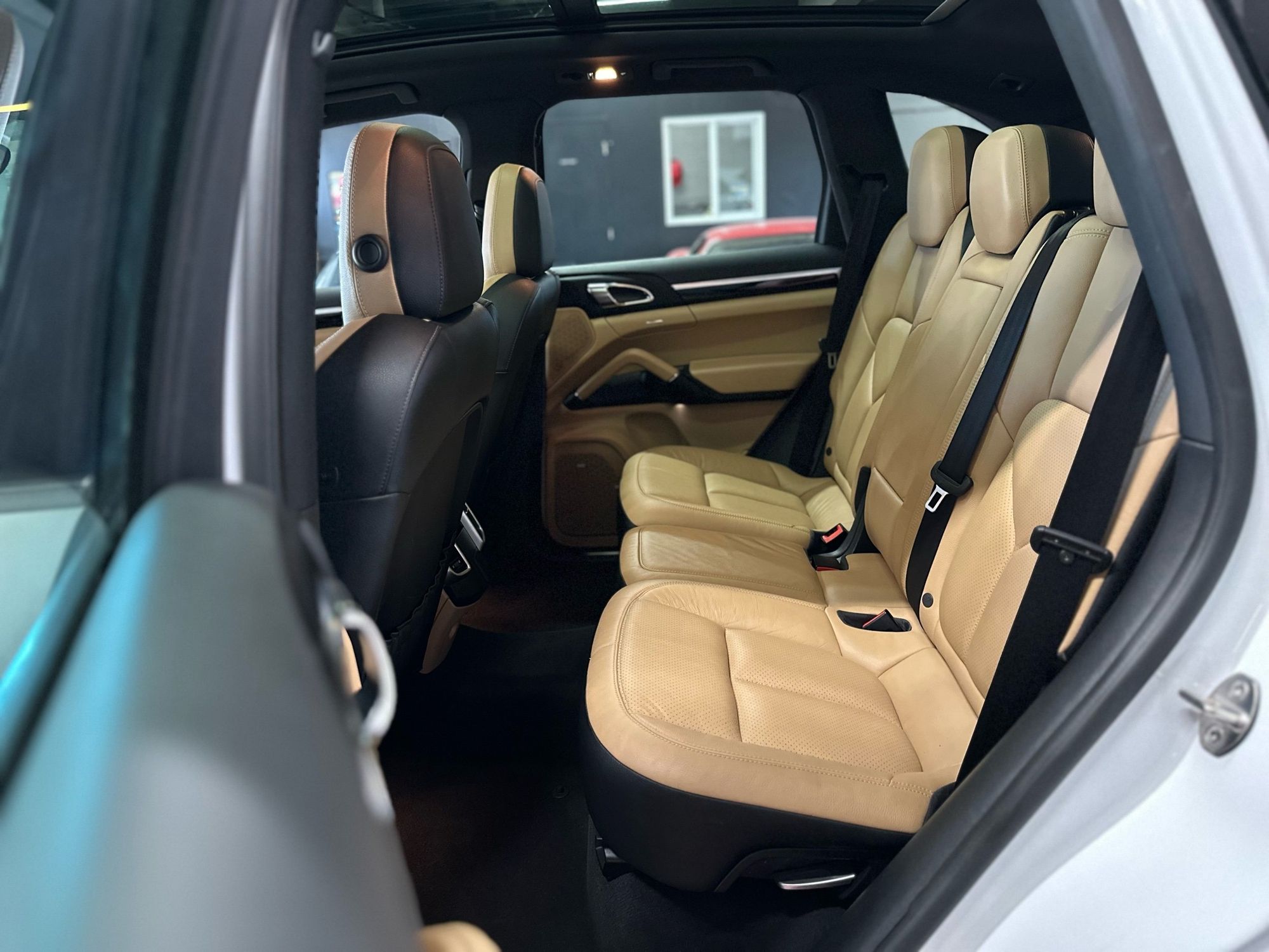 2016 Porsche Cayenne Diesel photo 13