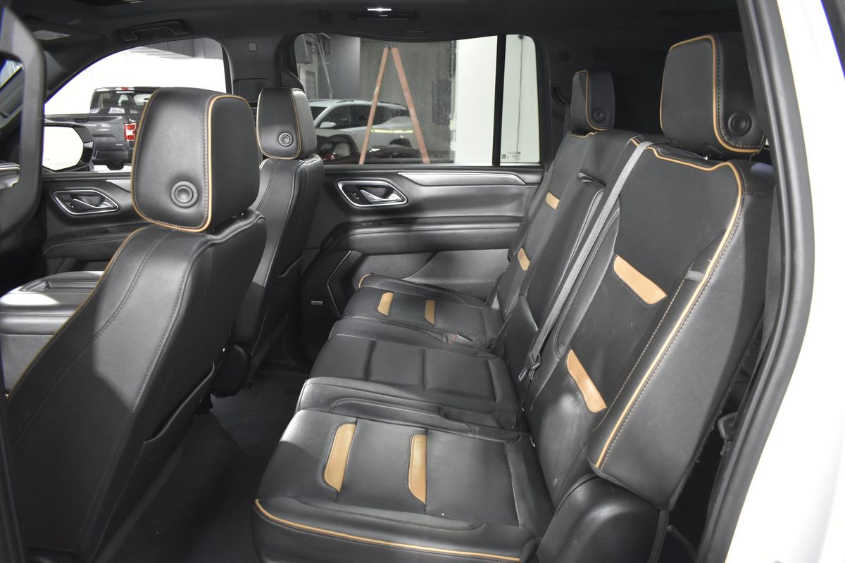 2022 GMC Yukon XL 4WD AT4