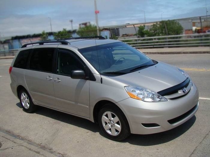 2010 hot sale toyota minivan