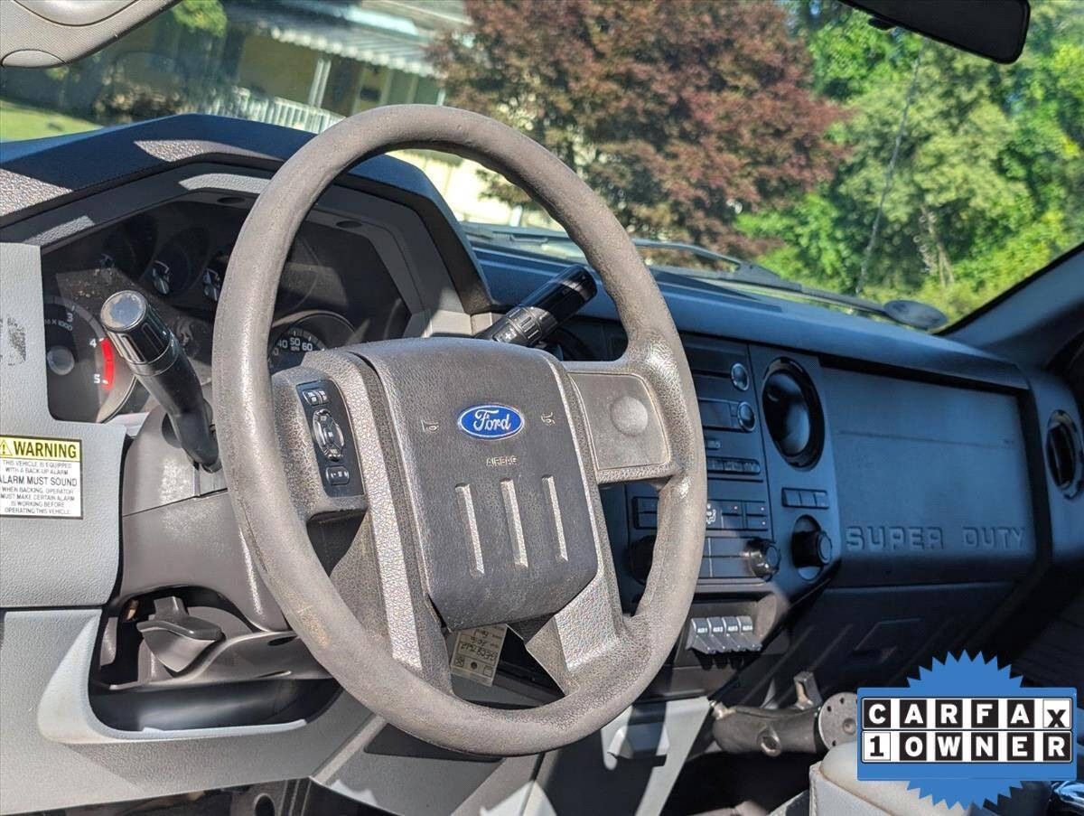 2016 Ford F-550 Super Duty 77