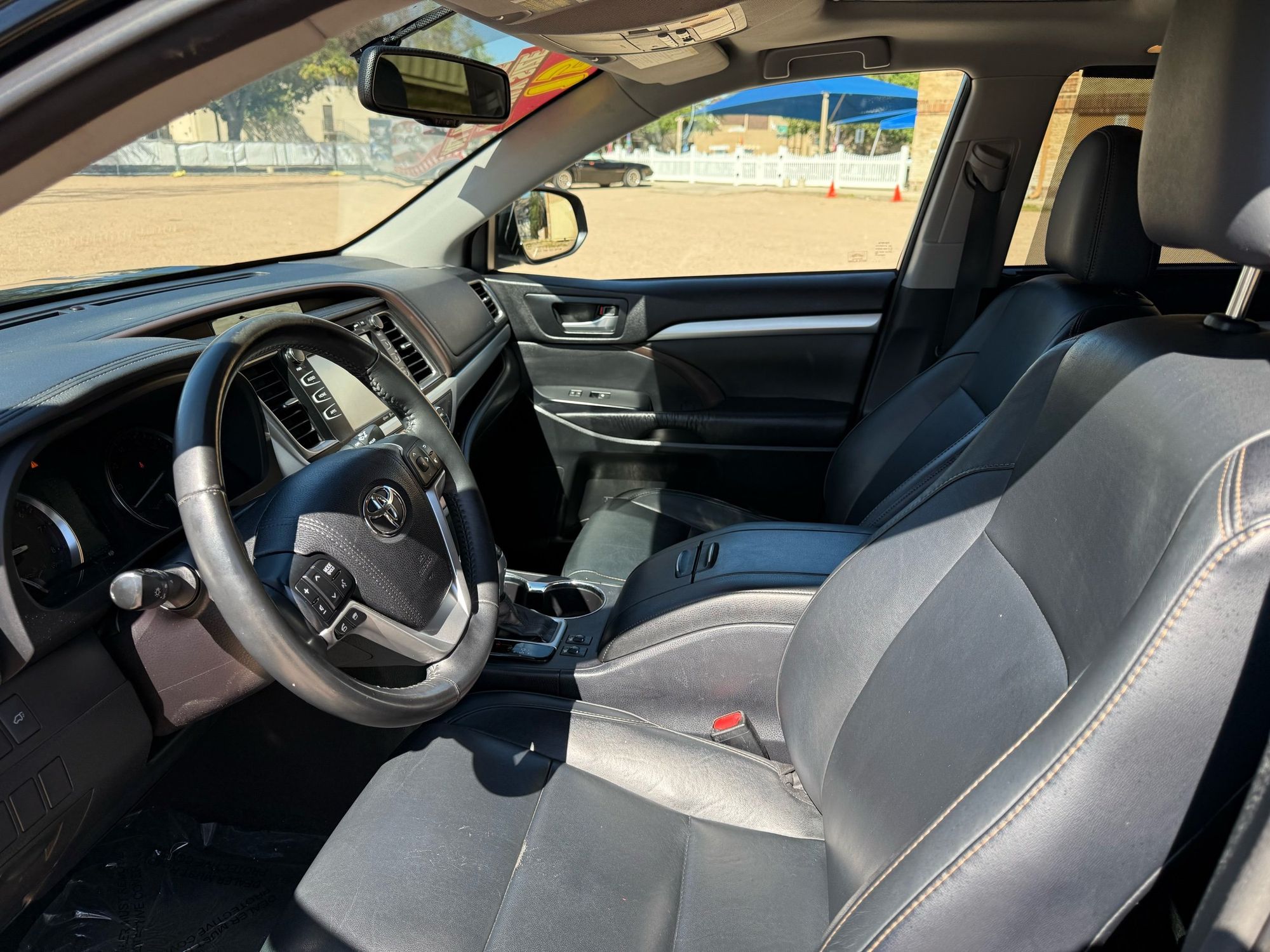 2015 Toyota Highlander XLE photo 10