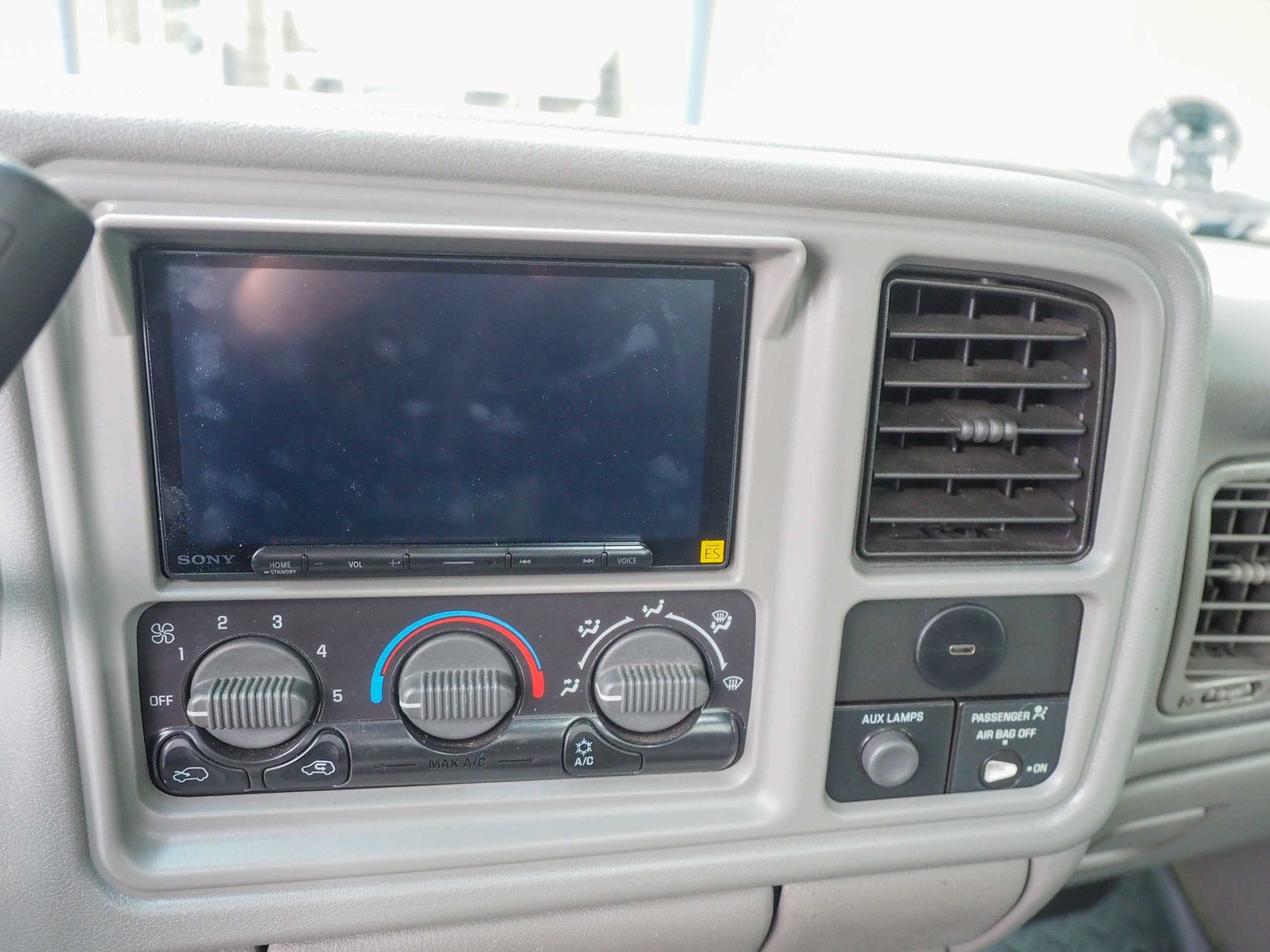 2000 GMC Sierra 1500 White SLE