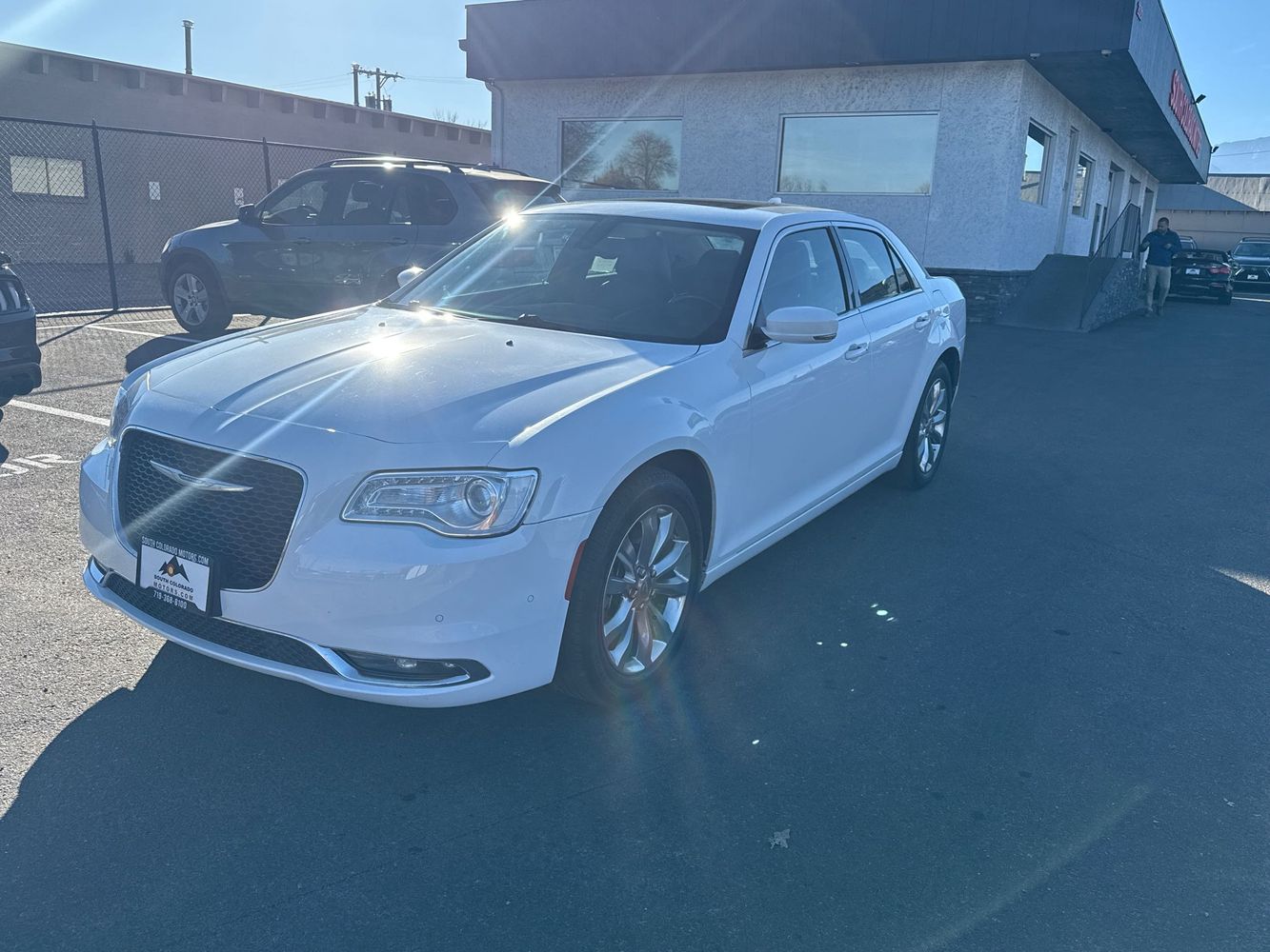 2021 Chrysler 300 Touring L photo 3