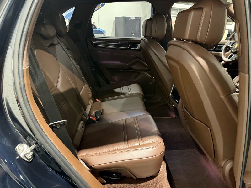 2022 Porsche Cayenne, photo 17