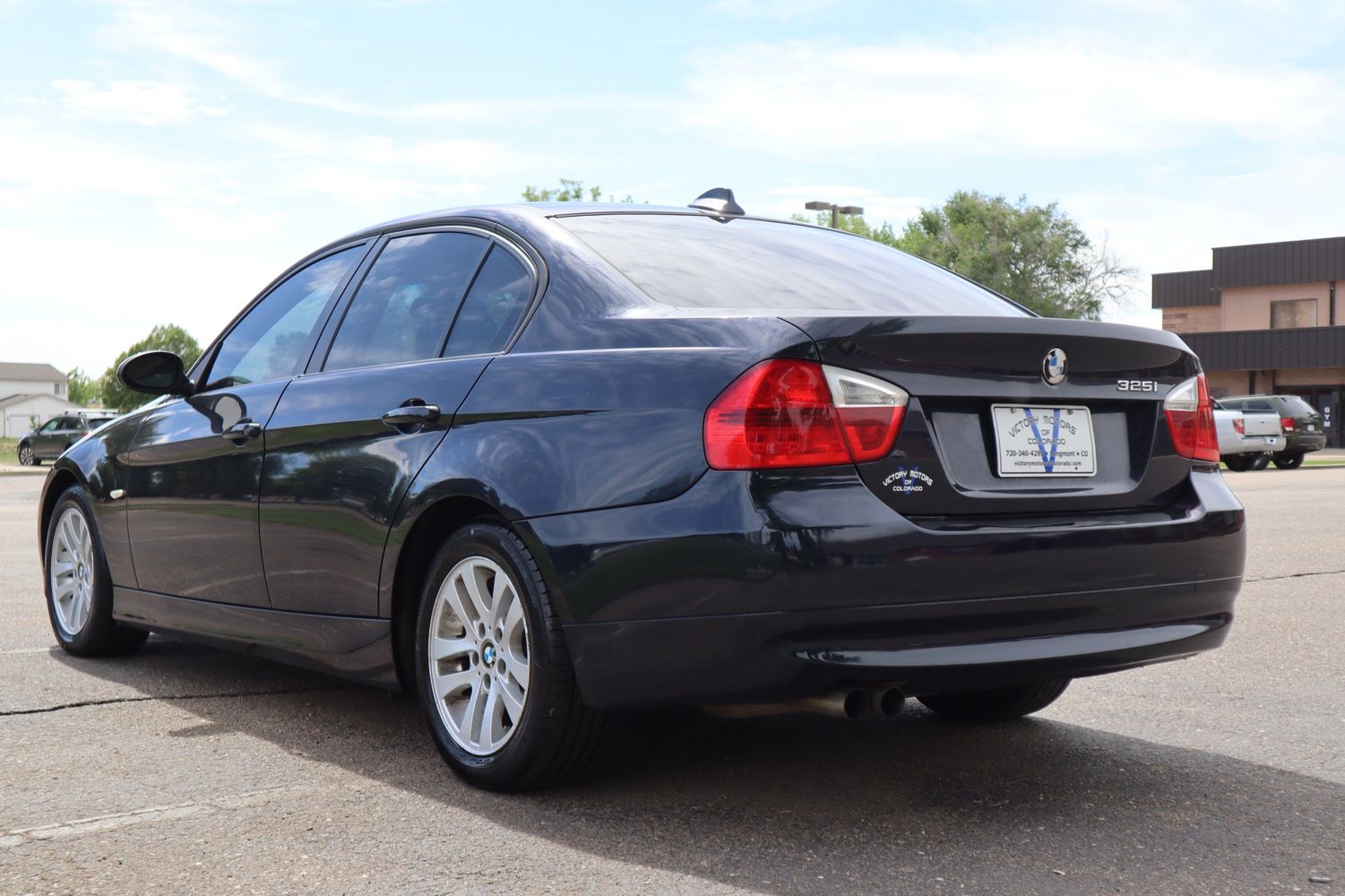 Top 10 Reasons To Buy (Or Avoid) A 2006 Bmw 325I - l27wkw4