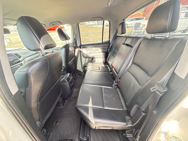 2017 Honda Ridgeline RTL-T - Photo 23