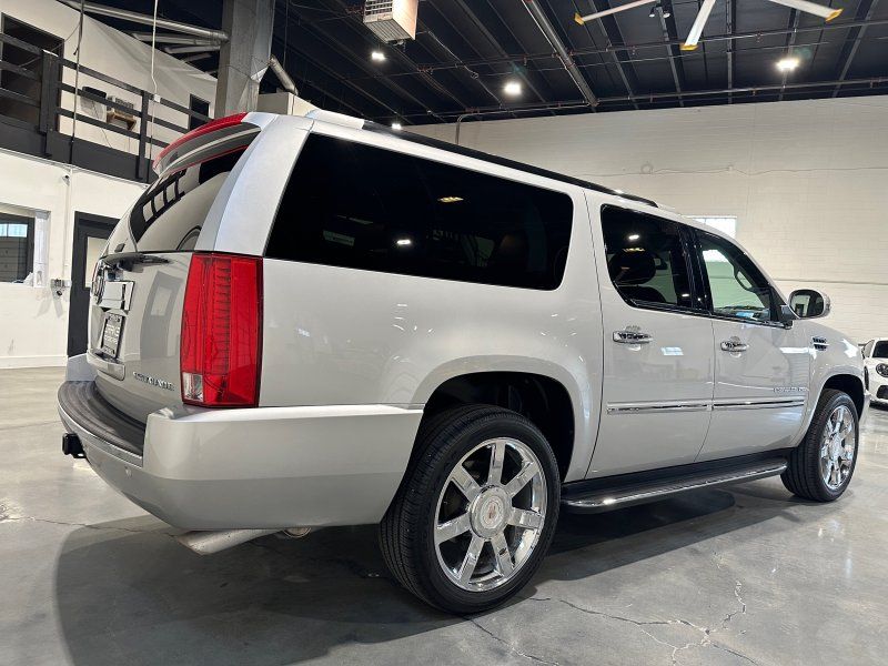 2011 Cadillac Escalade ESV Luxury, photo 6