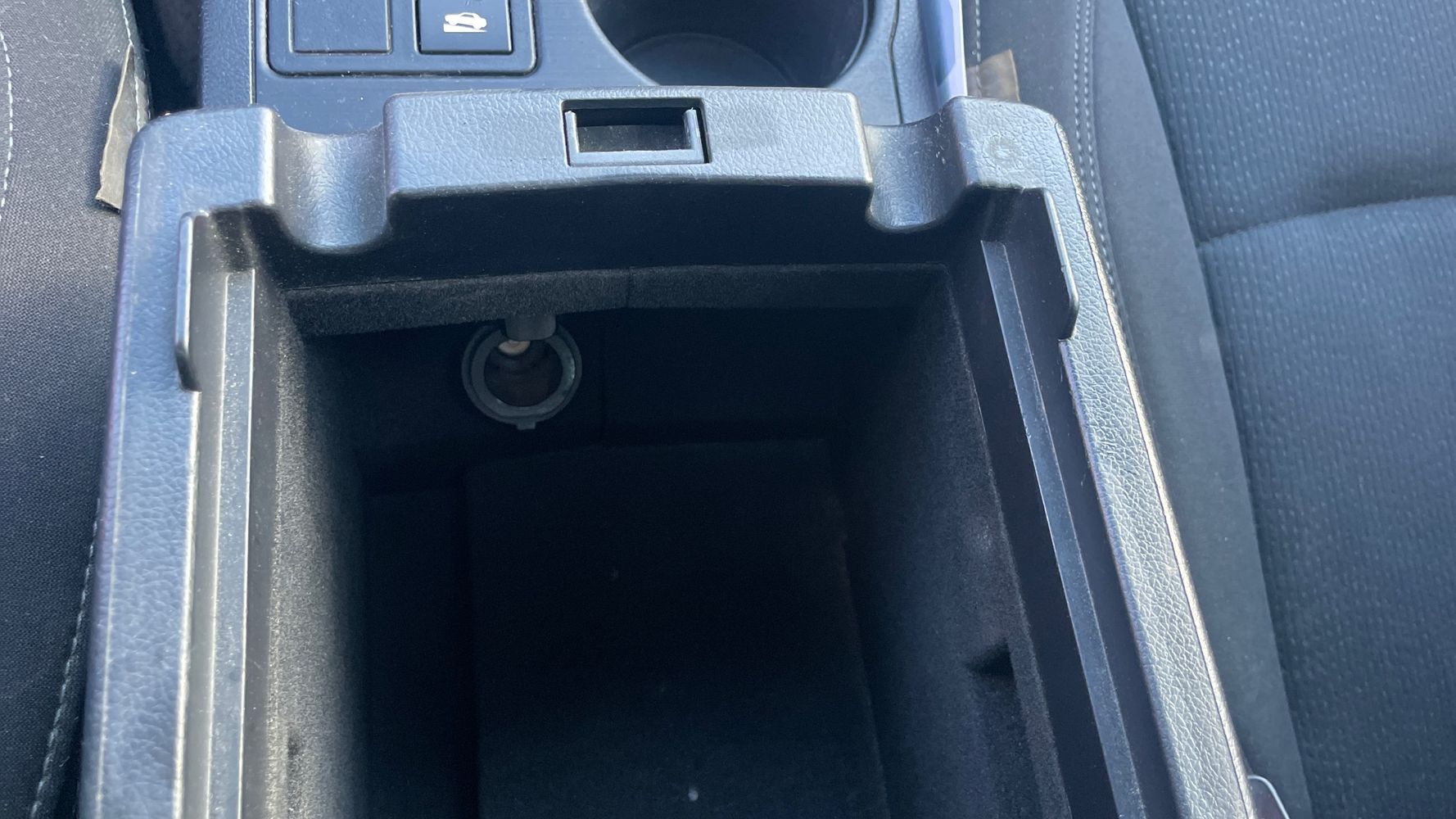 2018 Subaru Legacy 2.5i Premium photo 21