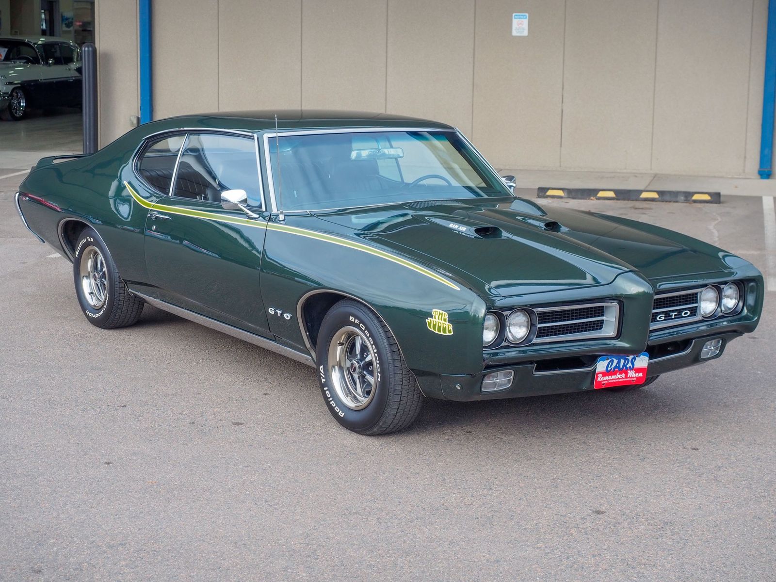 1969 Pontiac GTO 5