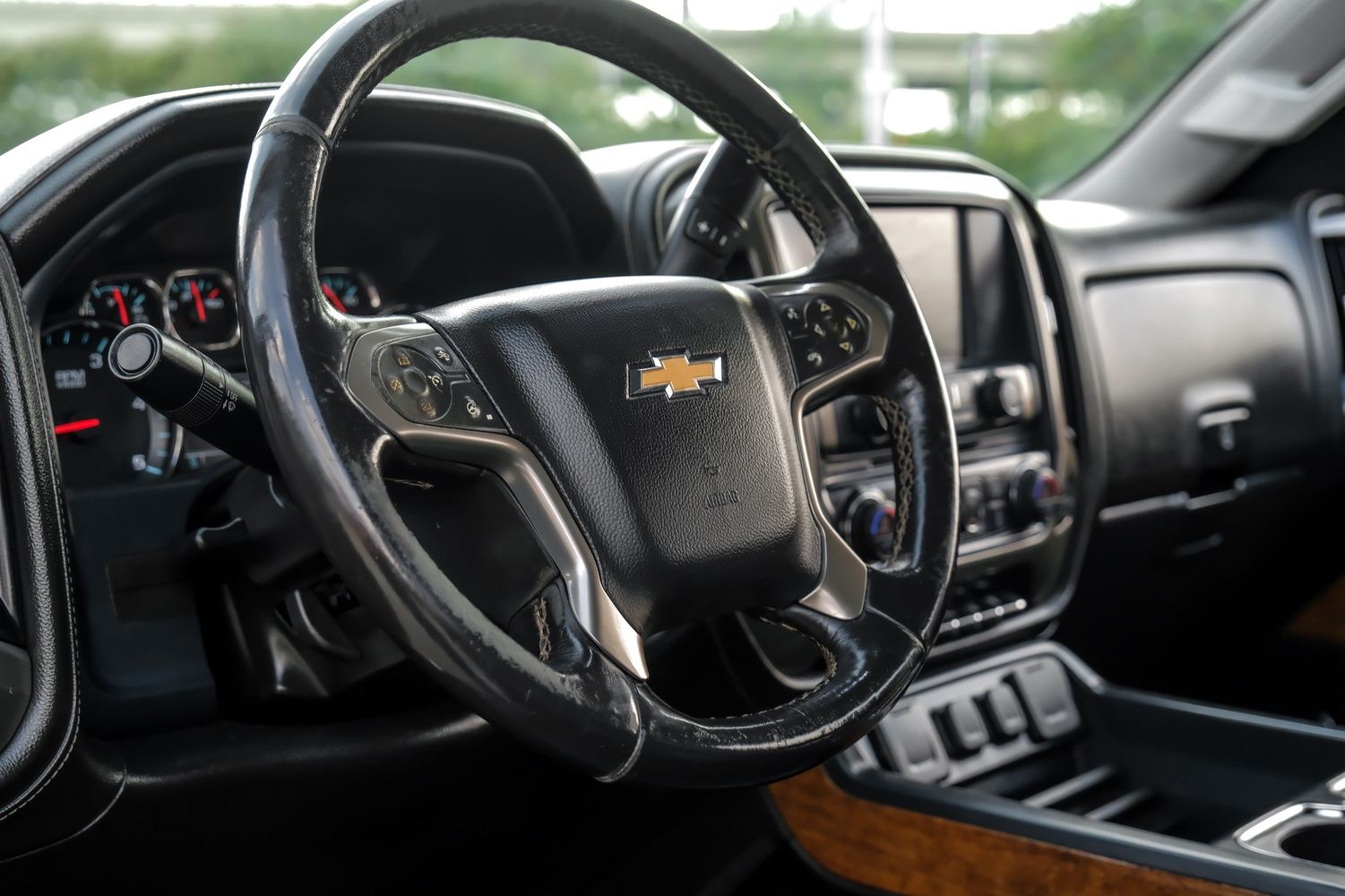 2018 Chevrolet Silverado High Country photo 21