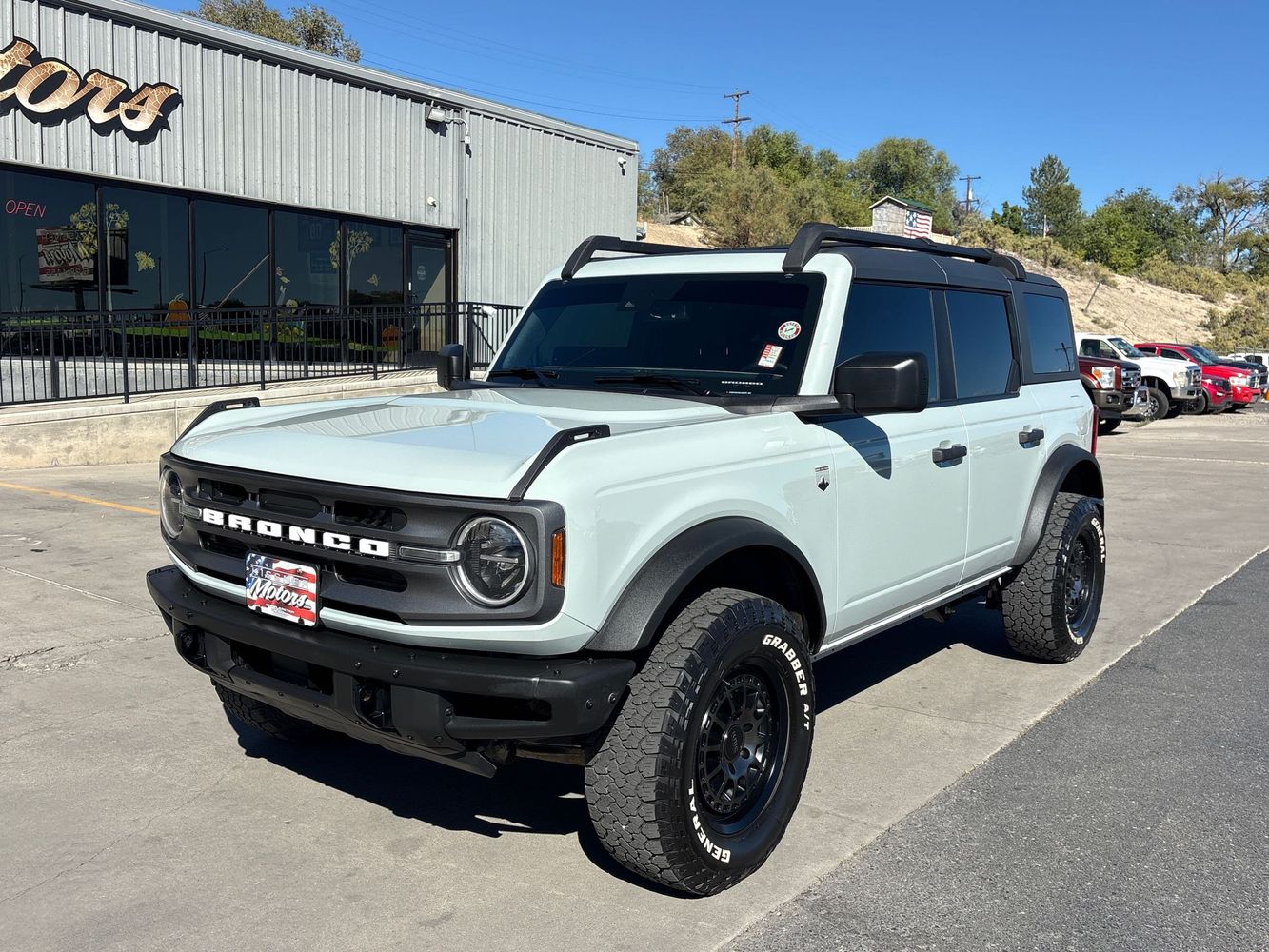 2022 Ford Bronco Big Bend photo 2