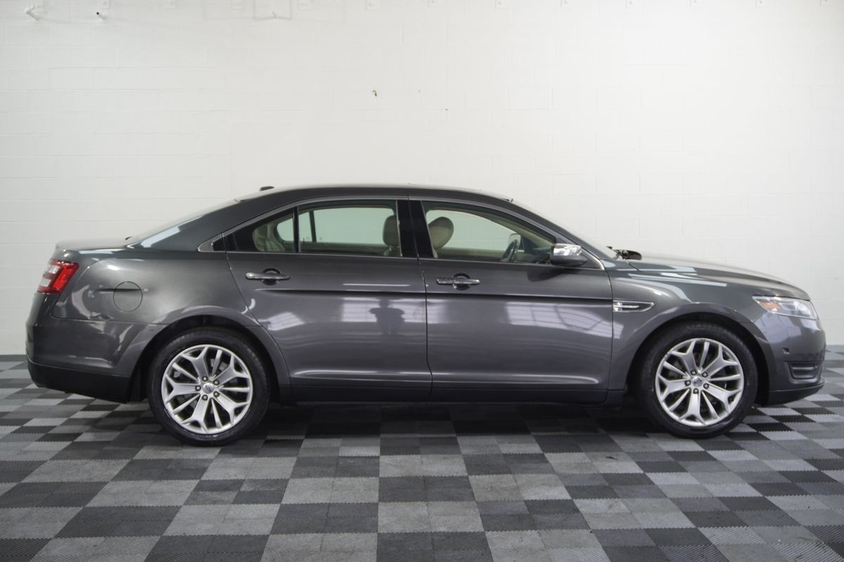2018 Ford Taurus Limited