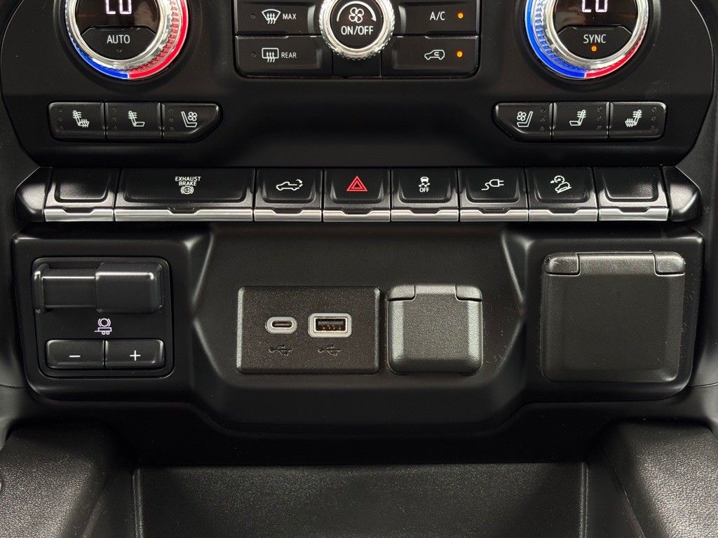 2021 Gmc Sierra 2500 AT4 photo 44
