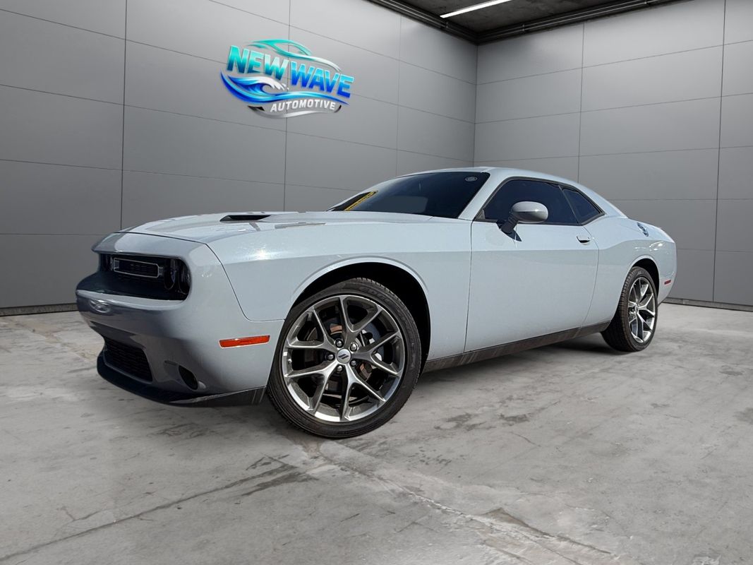 2022 Dodge Challenger SXT