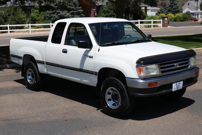 TOYOTA　トヨタ　ヴィンテージTRDデニムジャンパー「平成６年頃の貴重品」 TOYOTA トヨタ ヴィンテージTRDデニムジャンパー「平成6年頃の