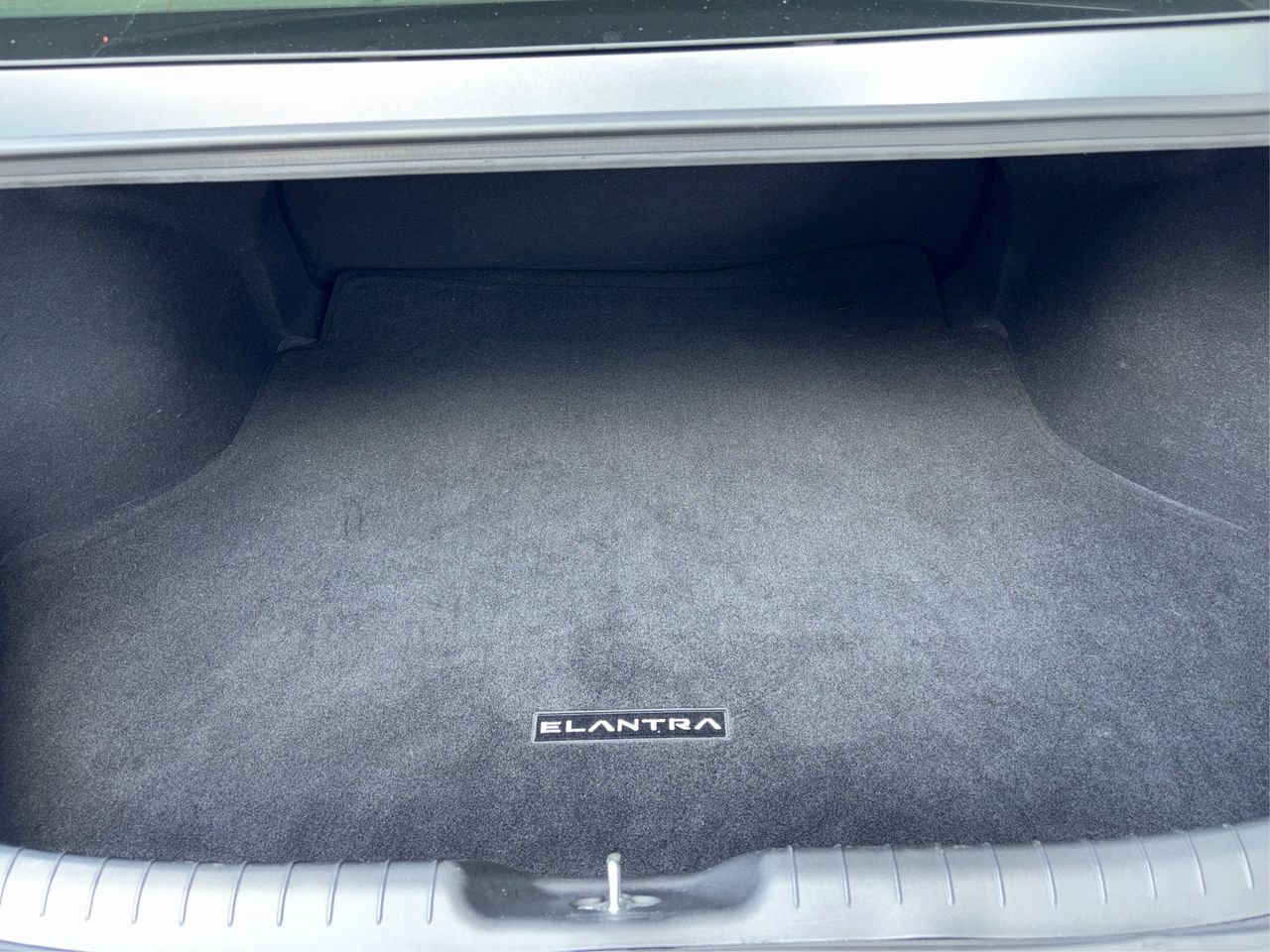 2024 Hyundai Elantra SEL - Photo 11