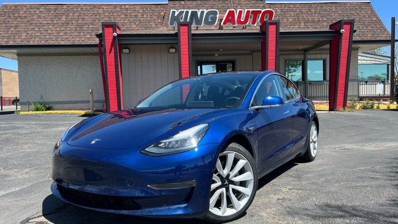 2020 Tesla Model 3 Long Range Dual Motor All-Wheel Drive's photo