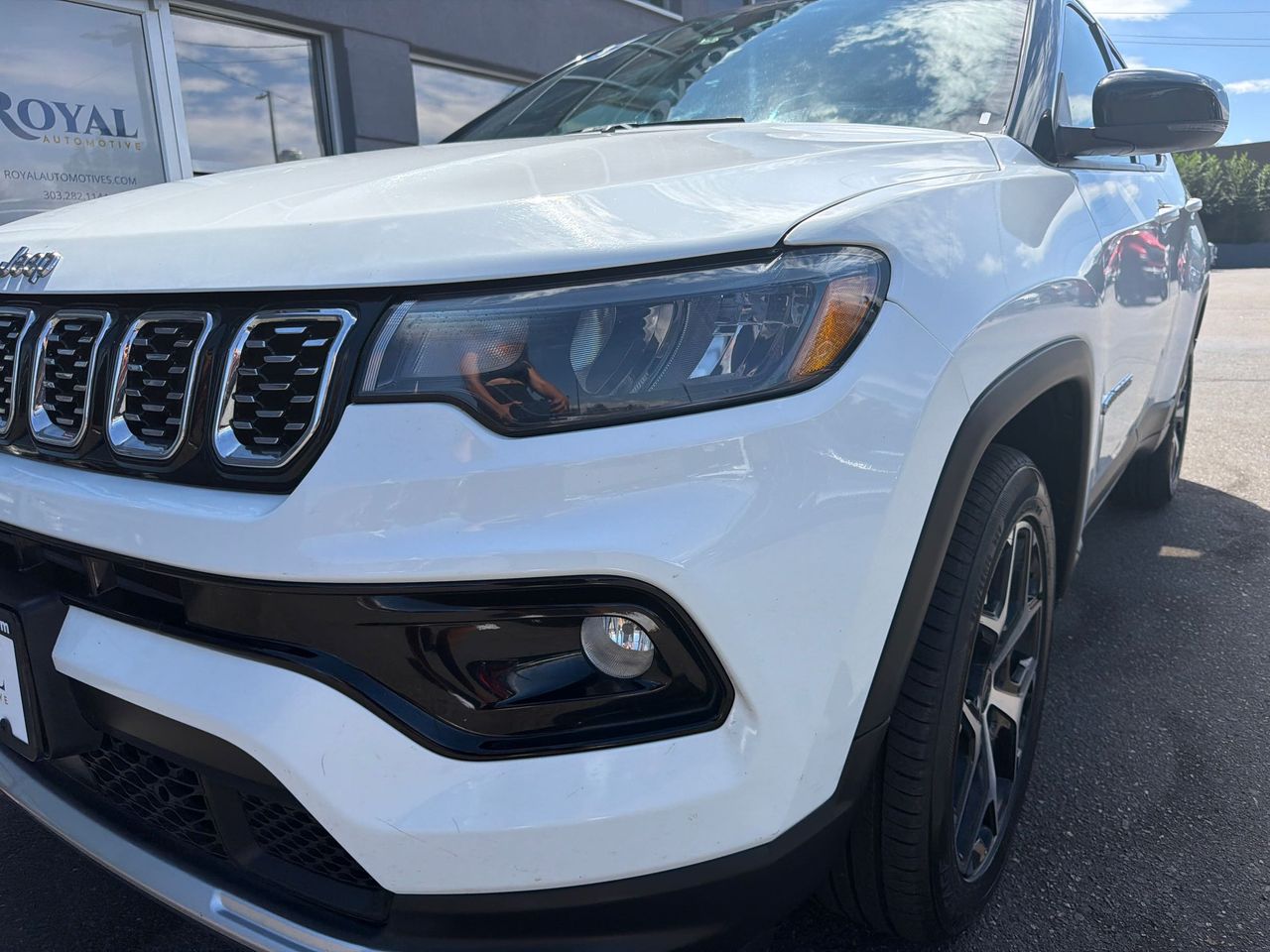 2025 Jeep Compass Limited - Photo 9