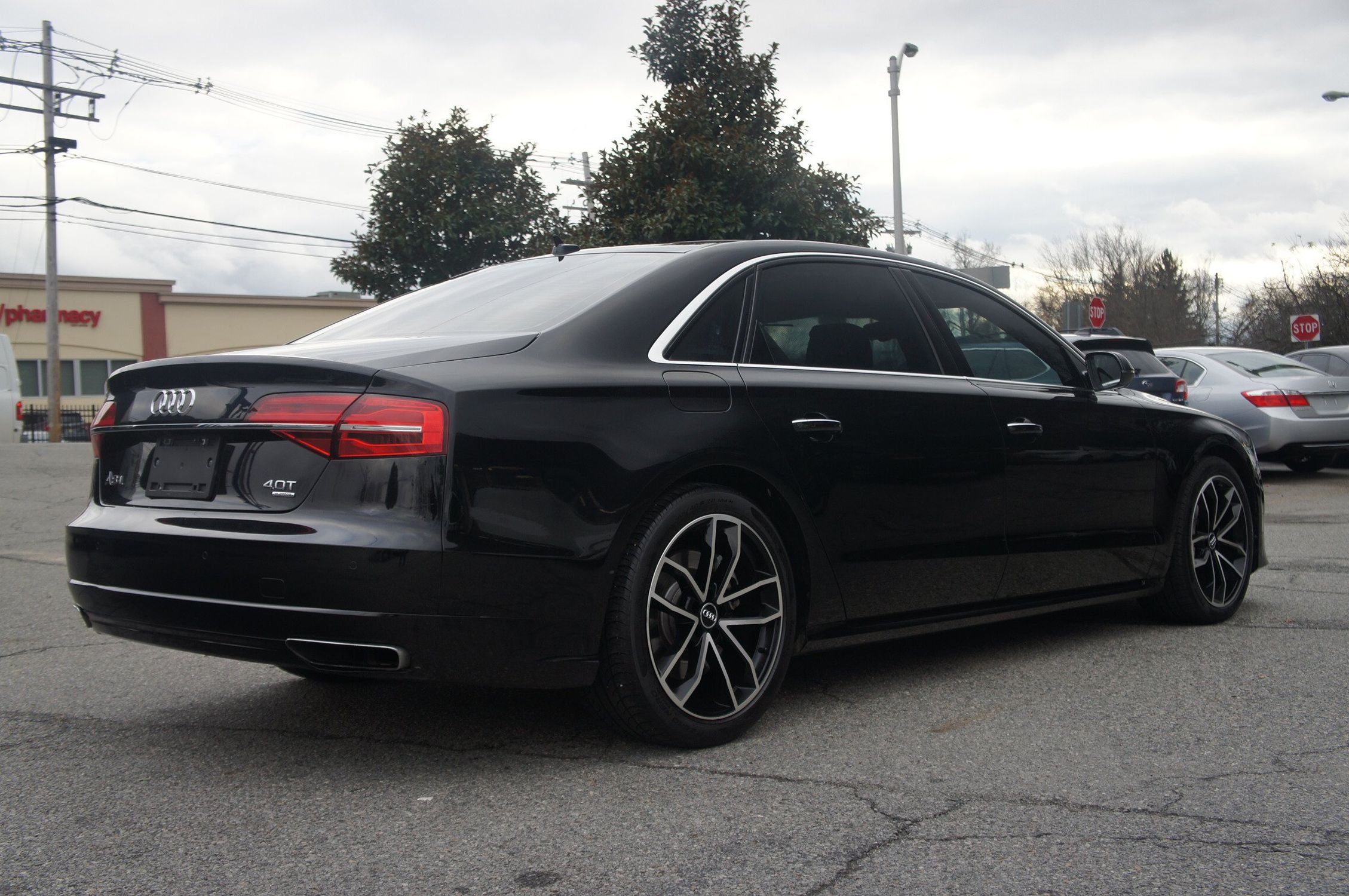 Audi a8 quattro