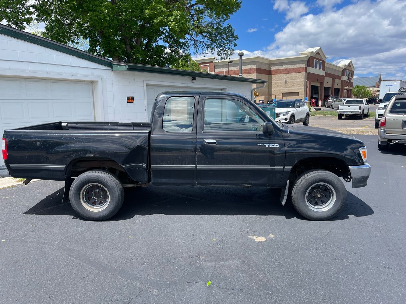 Image 2 of 1995 Toyota T100 DX