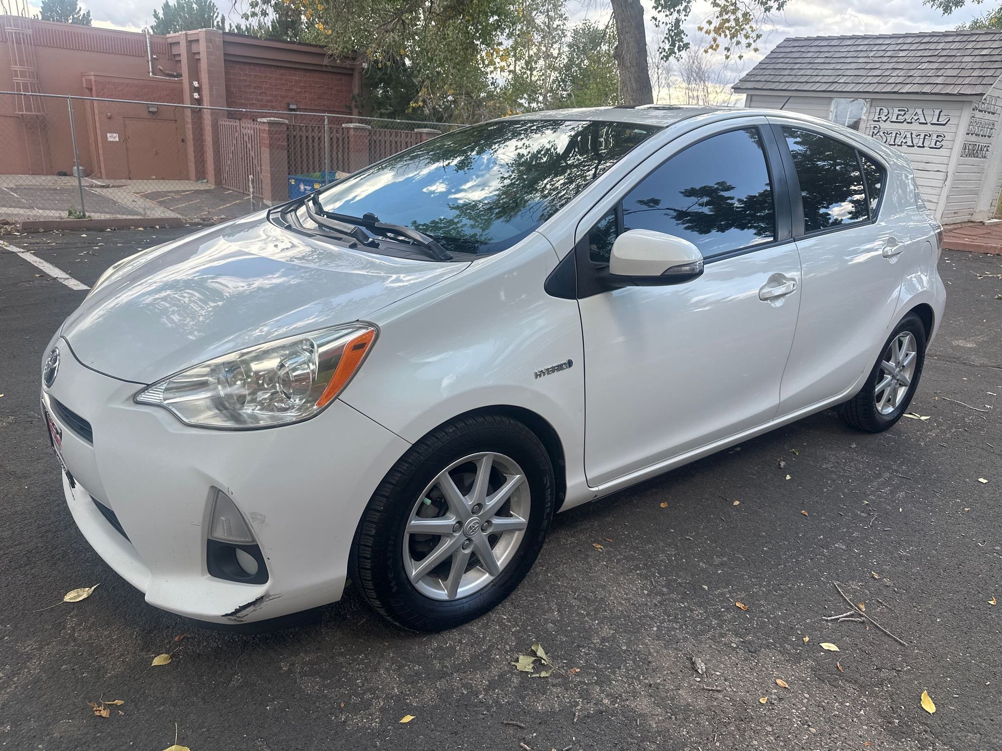 2013 Toyota Prius C Four photo 7