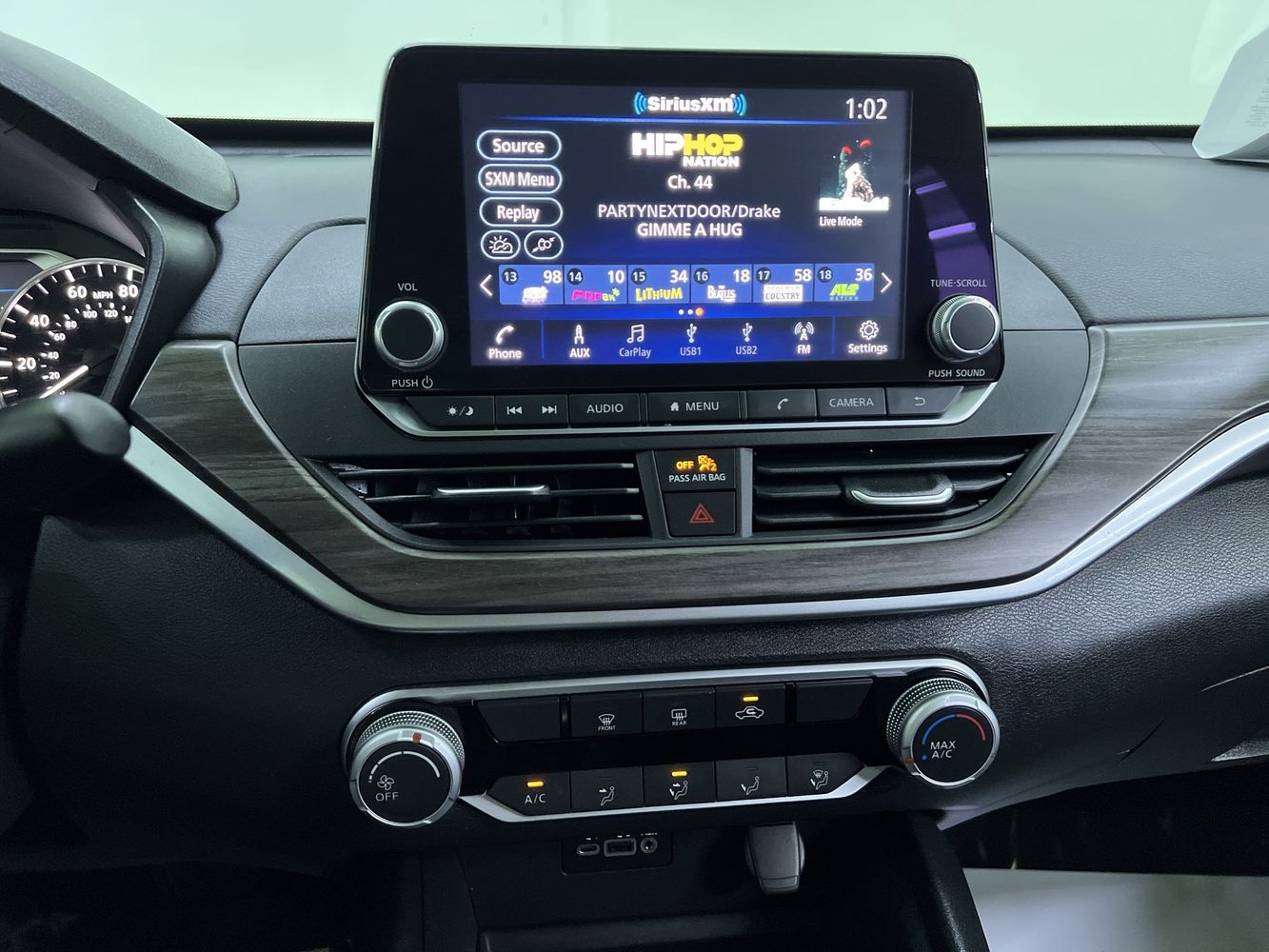 2025 Nissan Altima SV - Photo 20