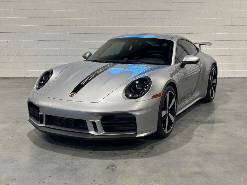 2025 Porsche 911 Carrera