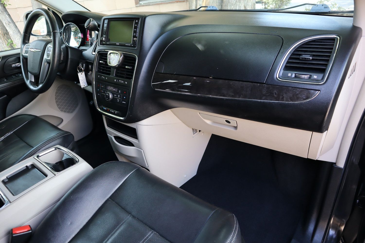 Sitemapcdatahttpsthereferenznet2015 Chrysler Town And Country Interior