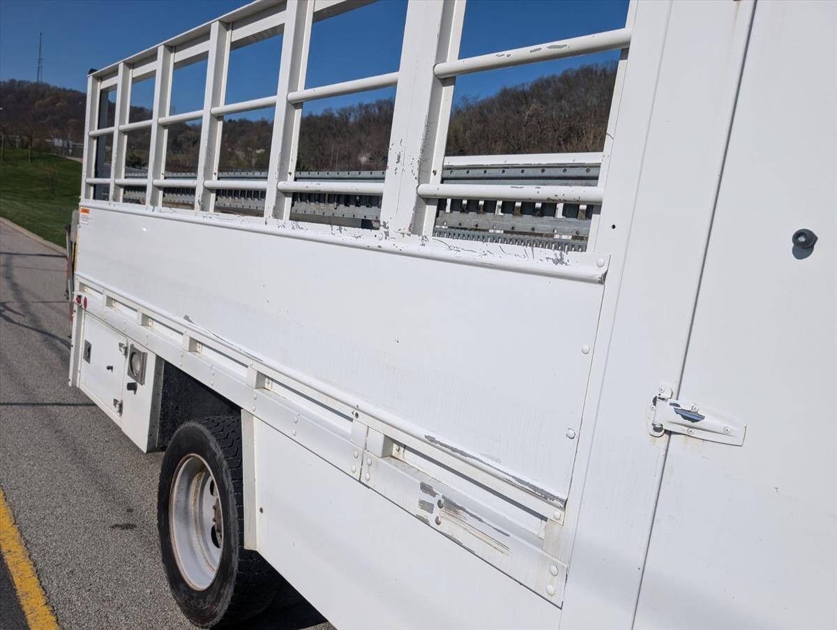 2015 Ford F-450 Super Duty 32