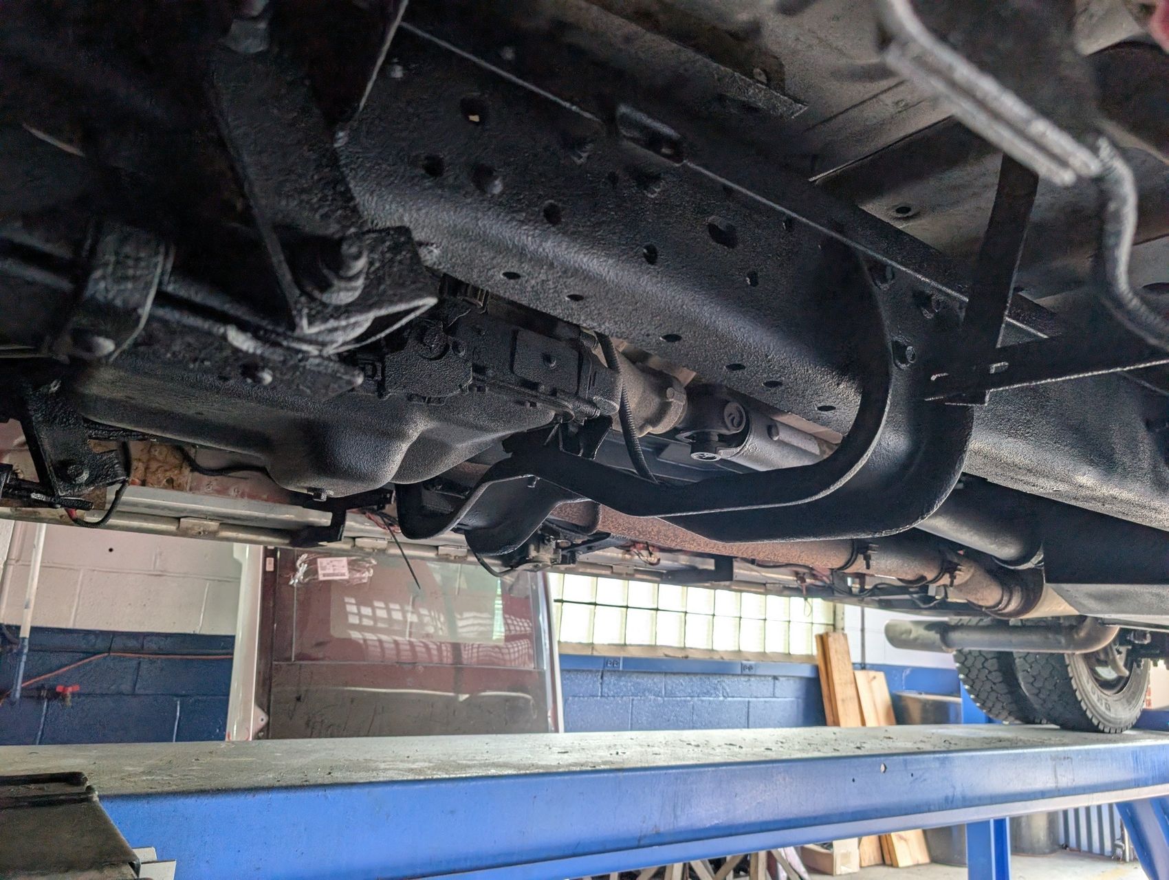 2001 Ford F-550 227