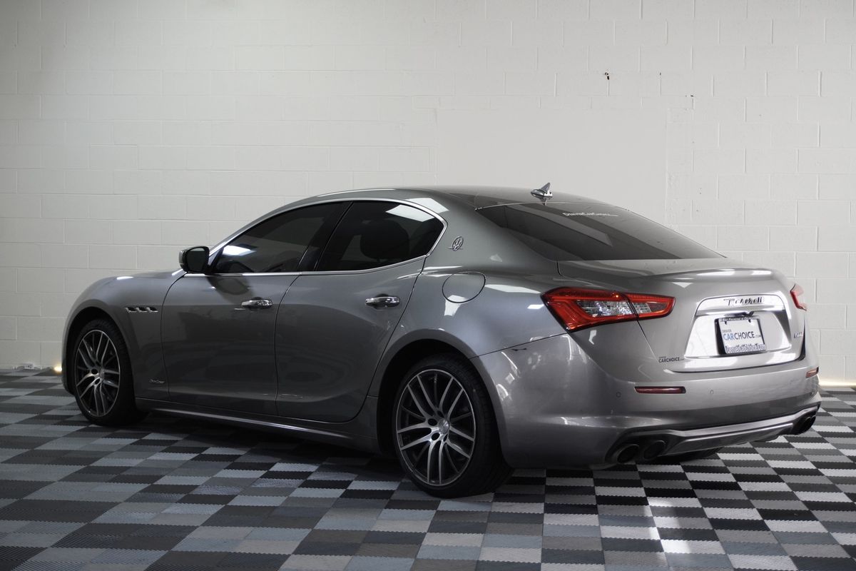 2019 Maserati Ghibli GranLusso