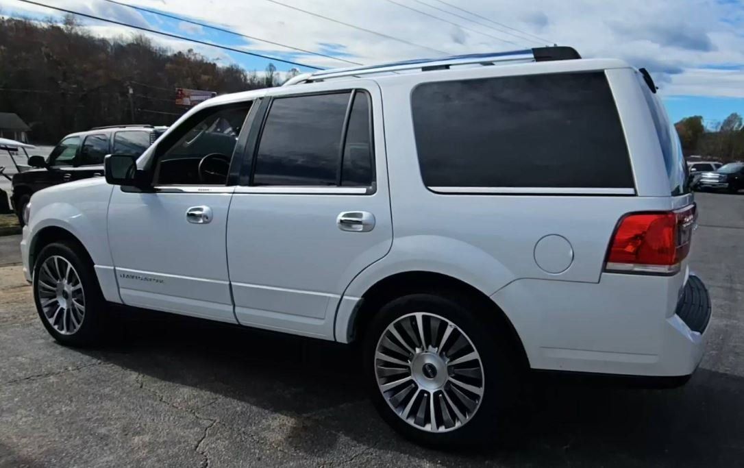 2016 Lincoln Navigator Reserve photo 10