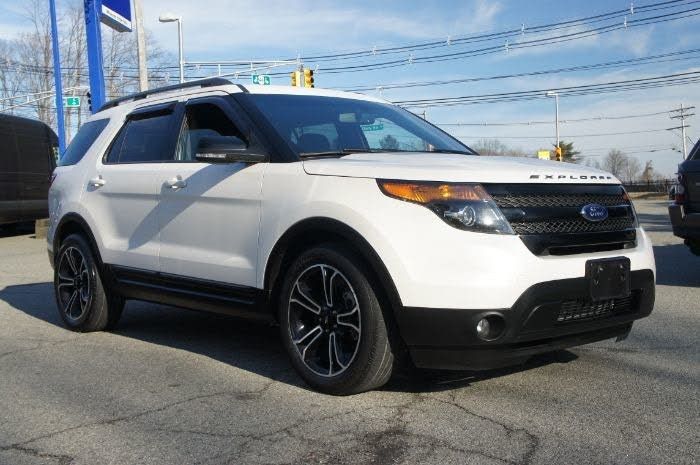 2015 Ford Explorer Sport photo 4