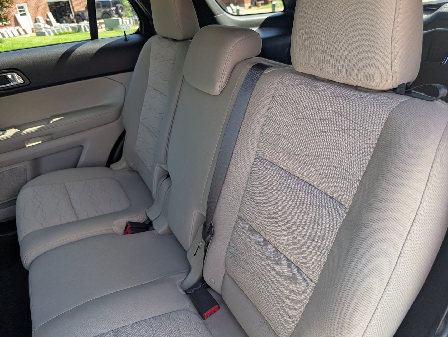 2014 Ford Explorer 38