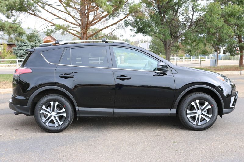 2018 Toyota RAV4 LE | Victory Motors of Colorado