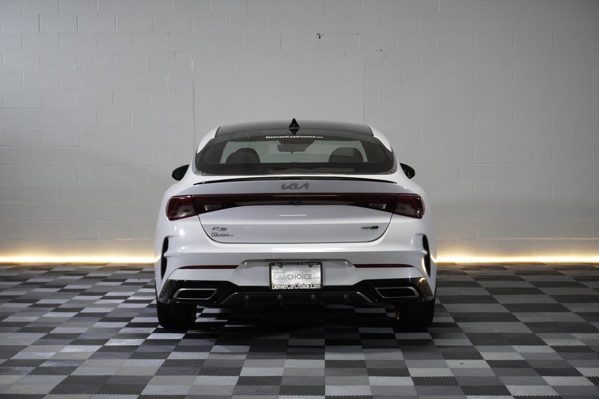 2022 Kia K5 GT-Line
