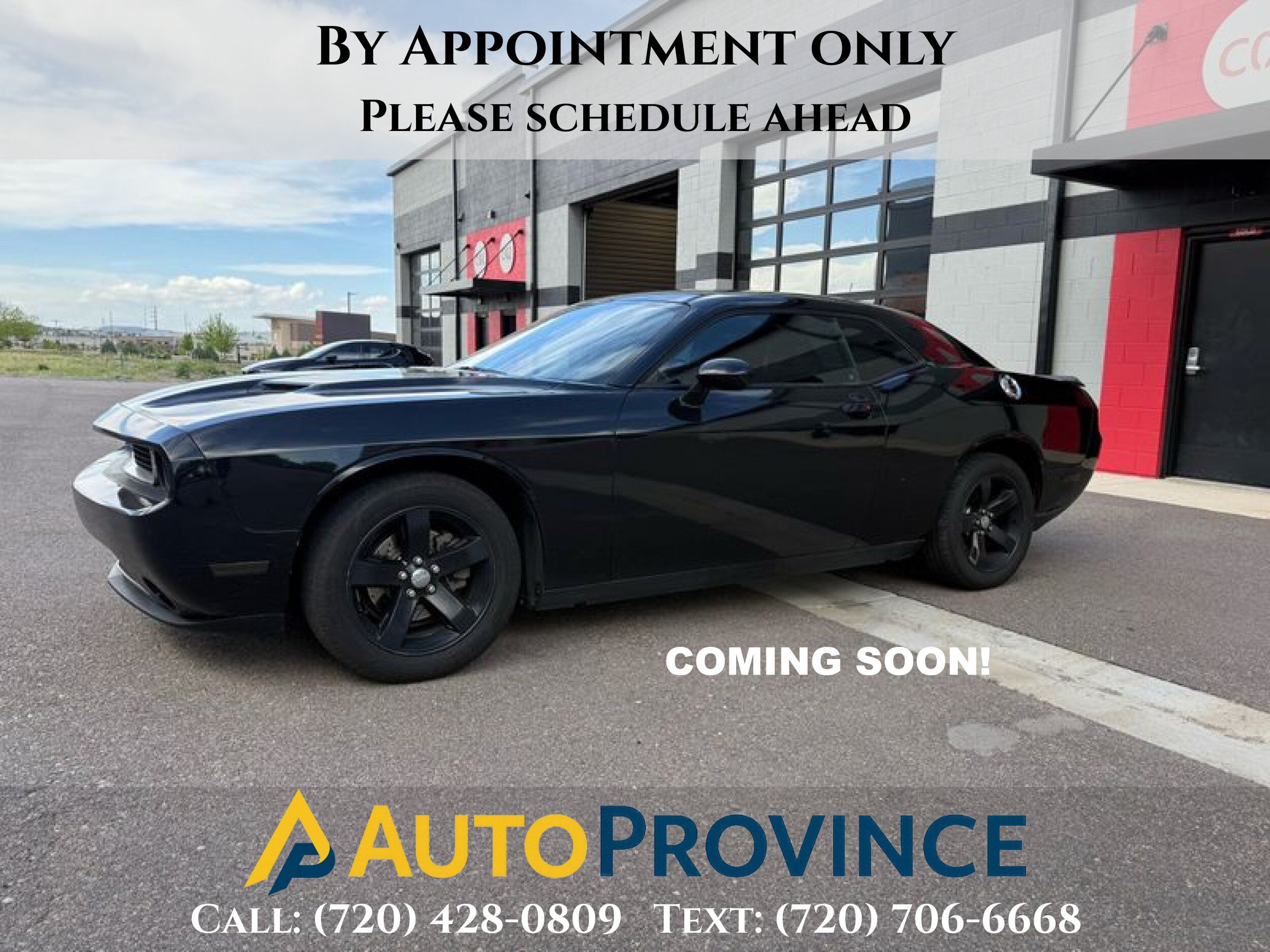 2014 Dodge Challenger SXT's photo