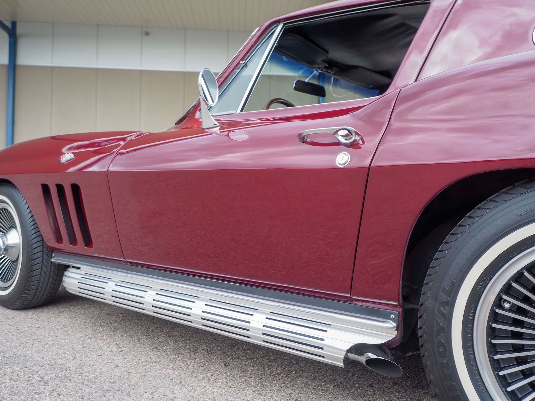 1966 Chevrolet Corvette 16
