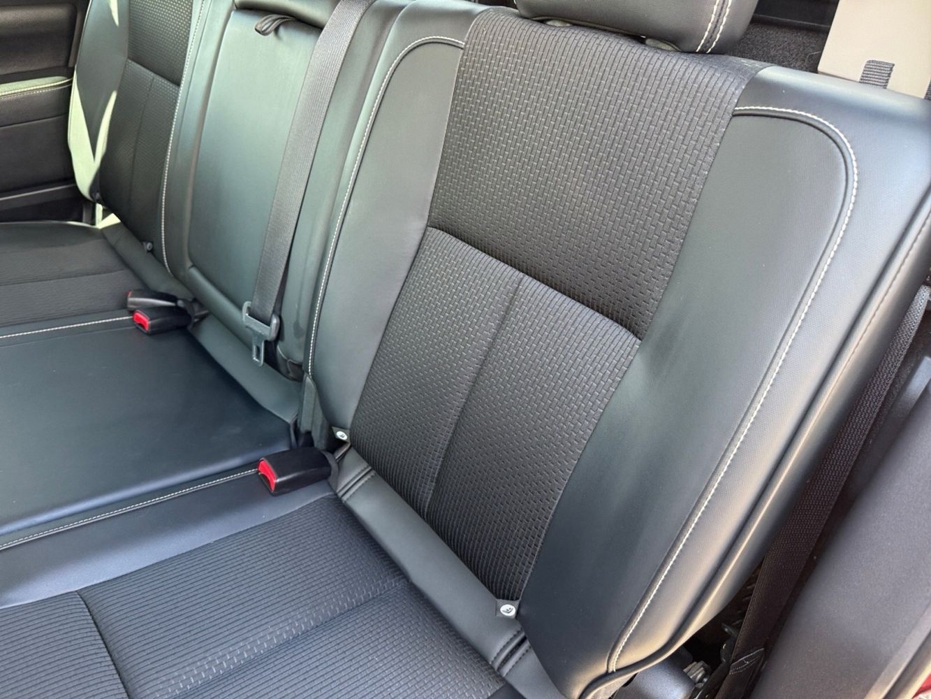 2017 Nissan Titan PRO-4X photo 12