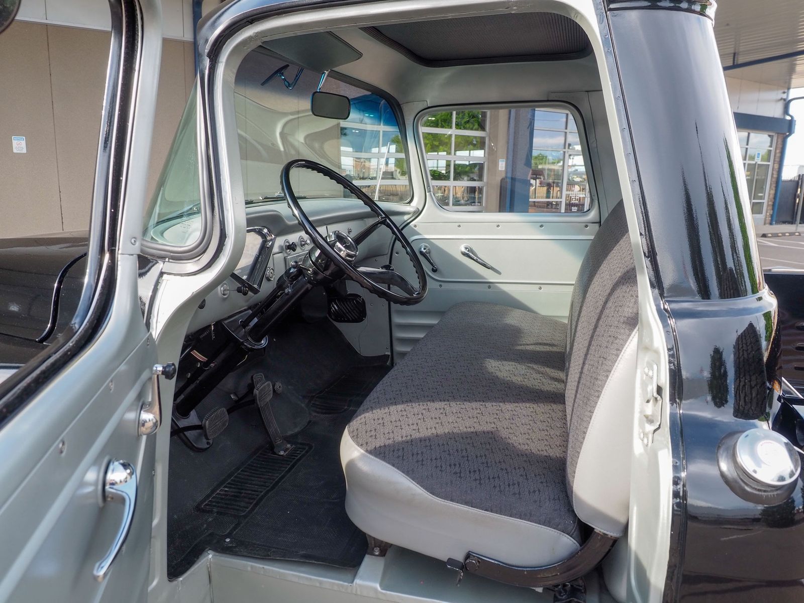 1958 Chevrolet Apache 49