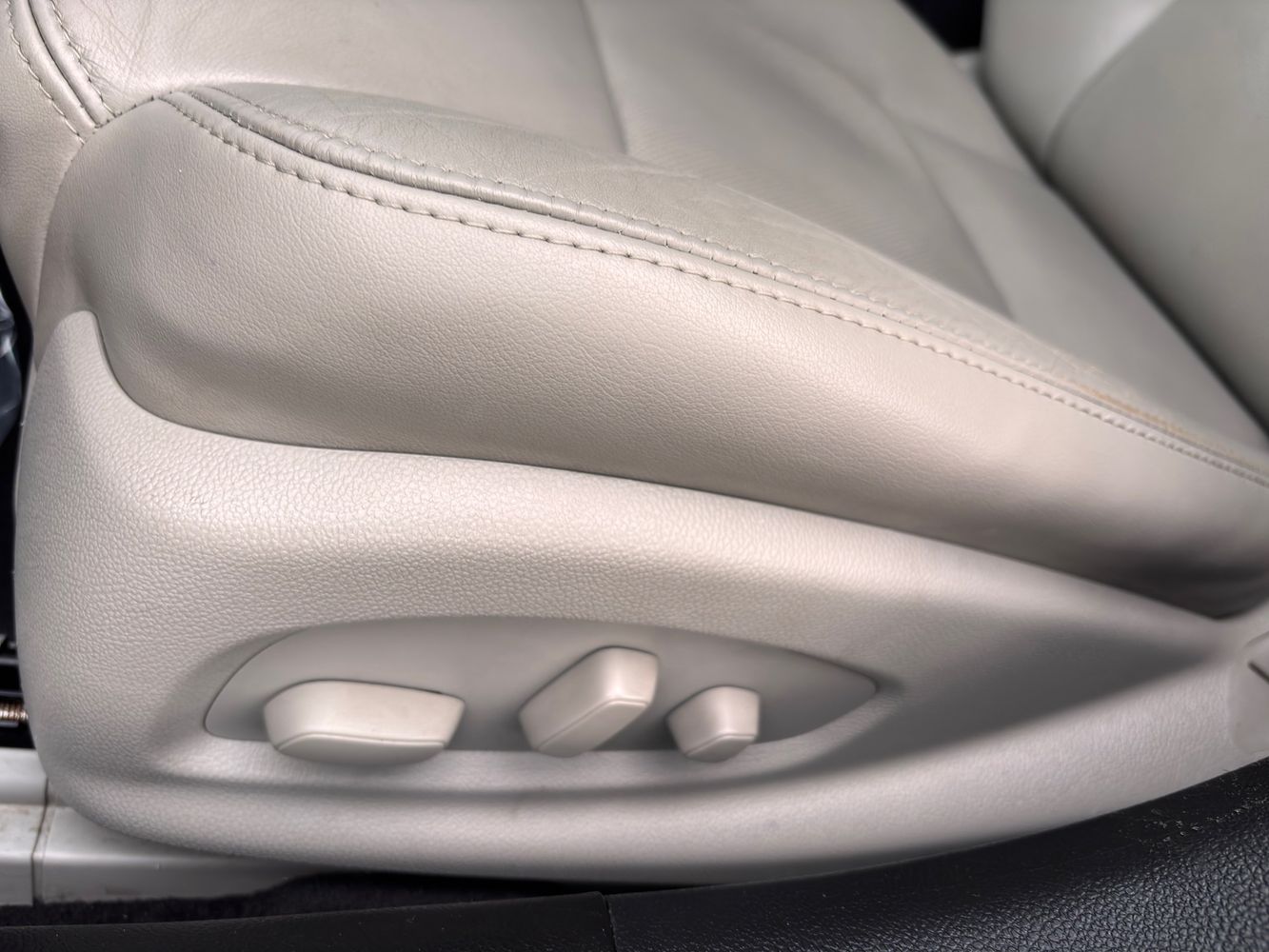 2014 Cadillac CTS Standard photo 10
