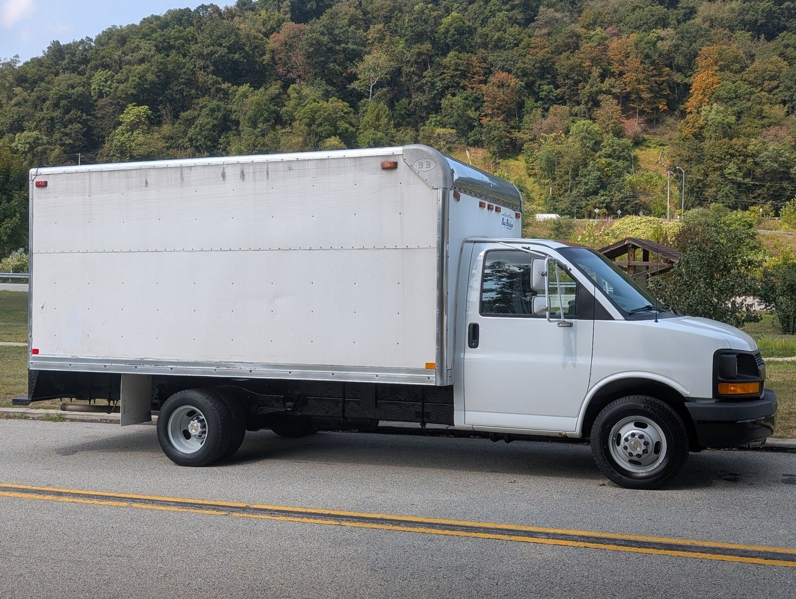 2004 Chevrolet Express Cutaway 3