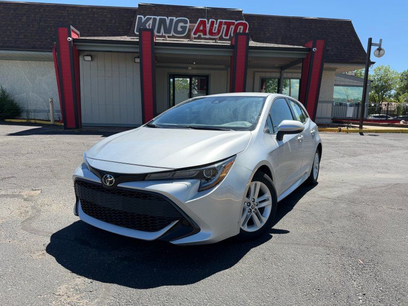 Silver 2020 Toyota Corolla Hatchback Hatchback Front-Wheel Drive Continuously Variable Transmission