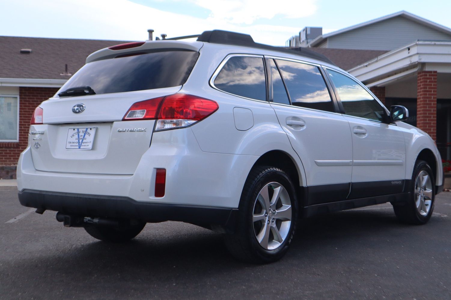 2014 Subaru Outback 2.5i Limited | Victory Motors of Colorado