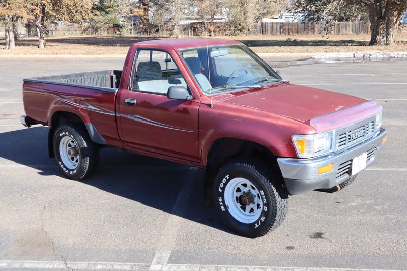 1991 Toyota Pickup Photos