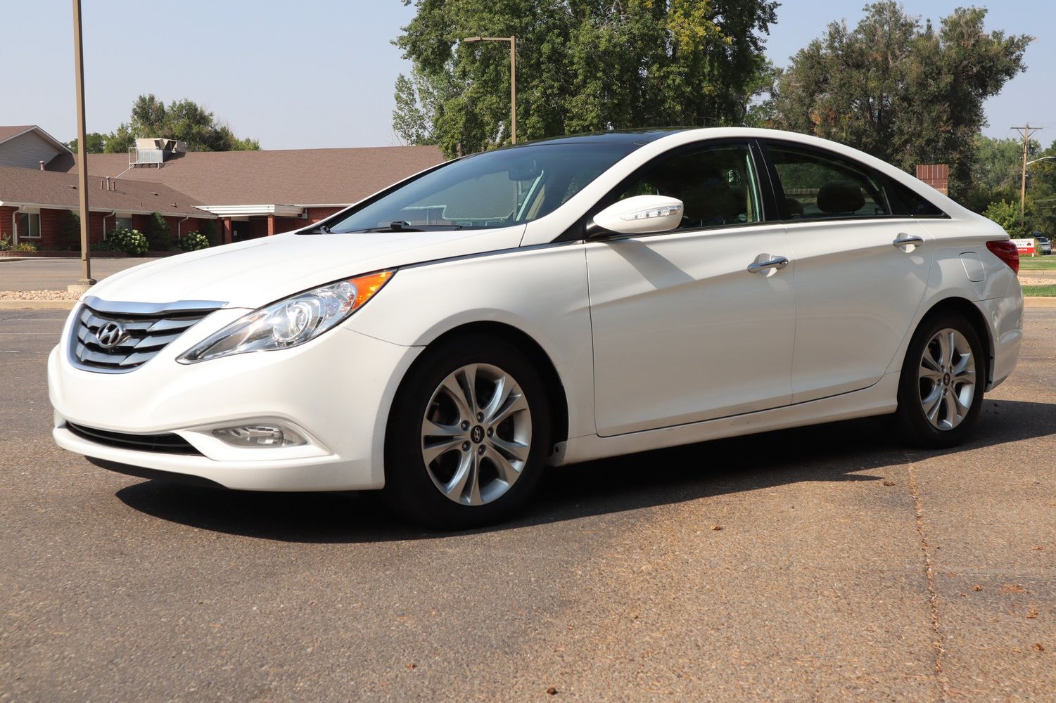 2012 Hyundai Sonata Limited | Victory Motors of Colorado