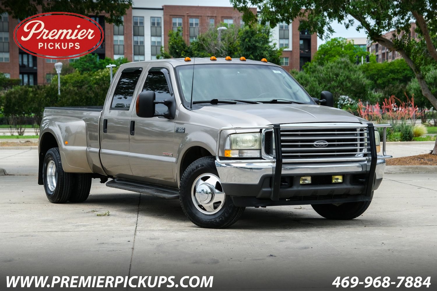 2003 Ford F-350 XLT Crew Cab SWB DRW's photo