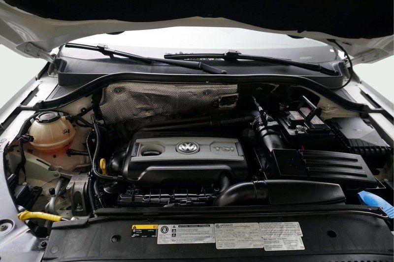 2017 Volkswagen Tiguan S - Photo 12